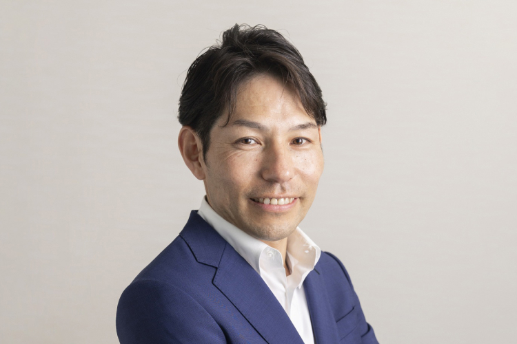 取締役 カスタマー部門担当　大杉 達⼀郎